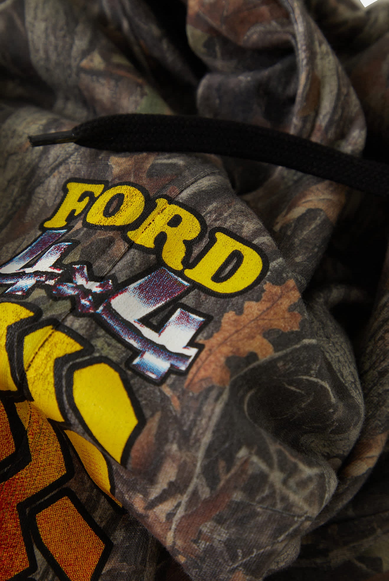 Men's Ford 4x4 Chrome Sweatpant in the color Boxwood Green - Additional Laydown image