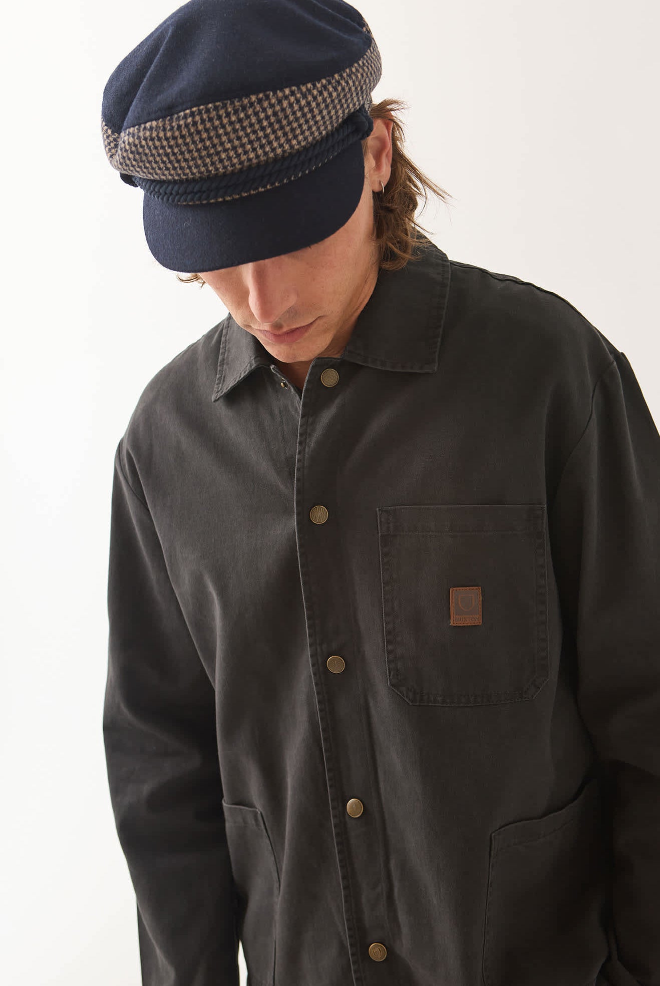 Men's Painters Jacket in the color Washed Black - Additional Fit image
