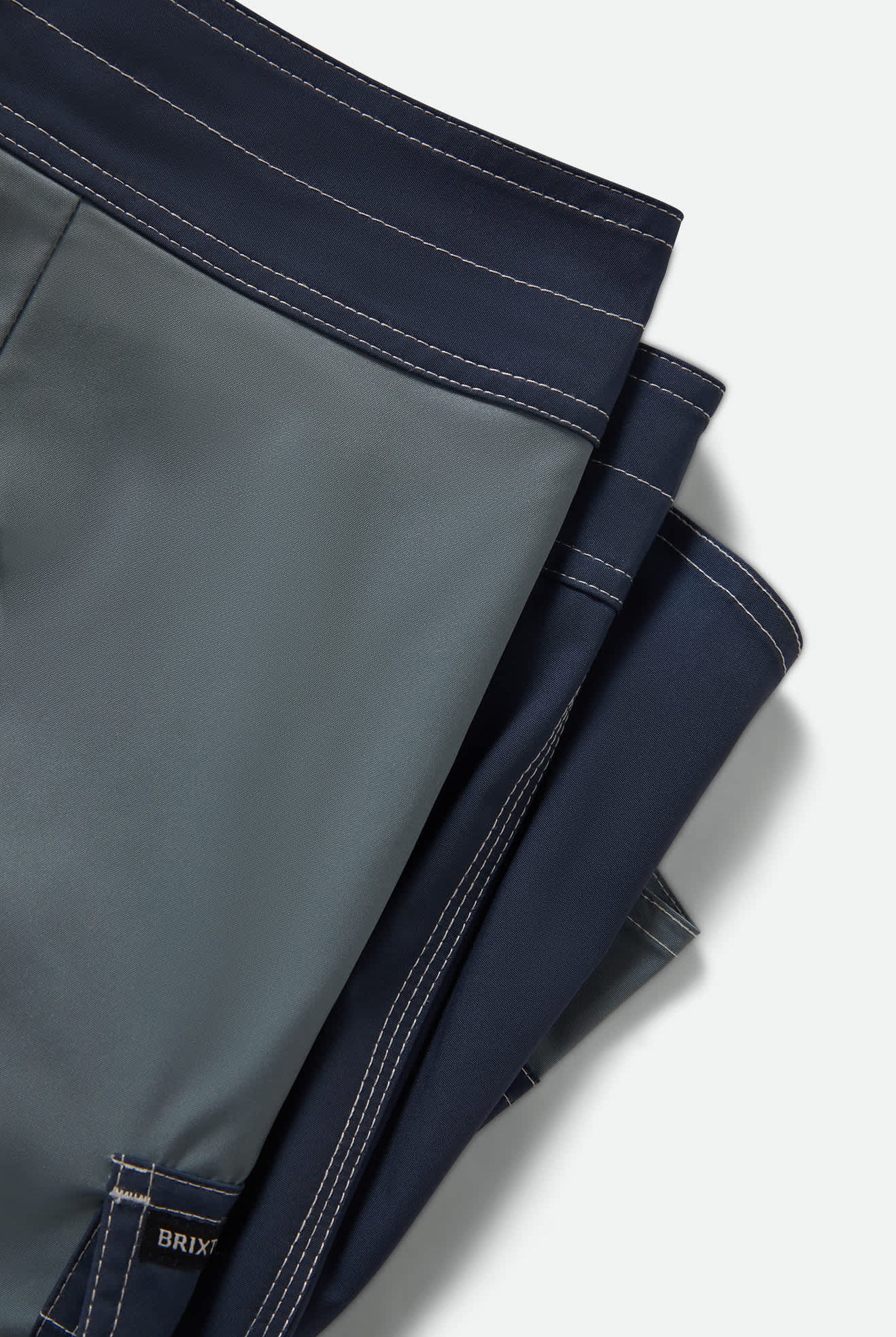 Men's Classic Trunk 17" in the color Washed Navy/Trooper - Additional Laydown image