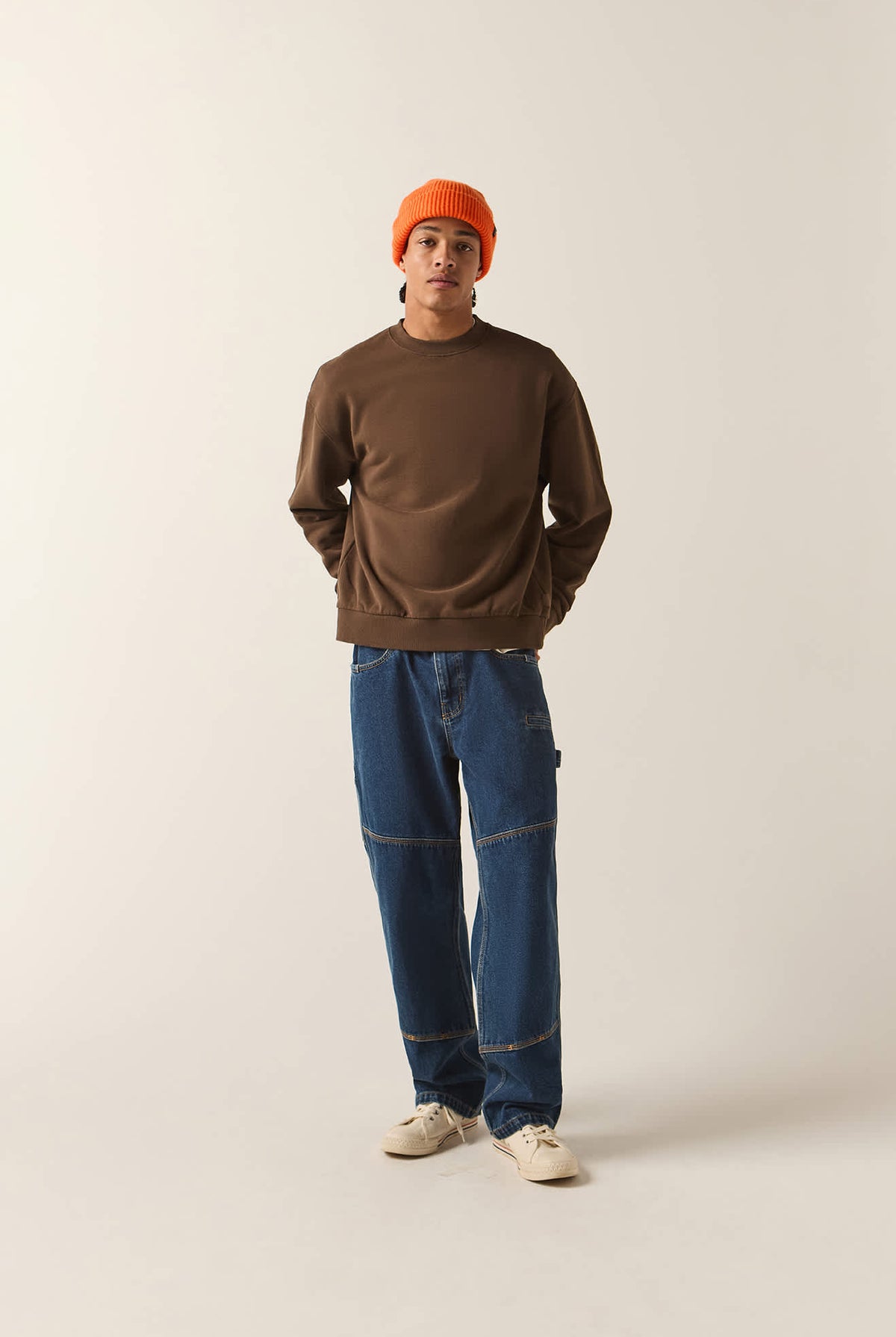 Men's Brixton Baseline Crew Fleece in the color Walnut Brown Vintage Wash - Additional Fit image
