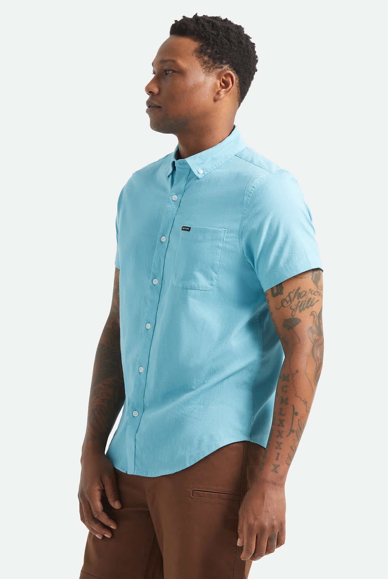 Men's Sanford Oxford Short Sleeve Shirt in the color Blue Aura - Men's Side View