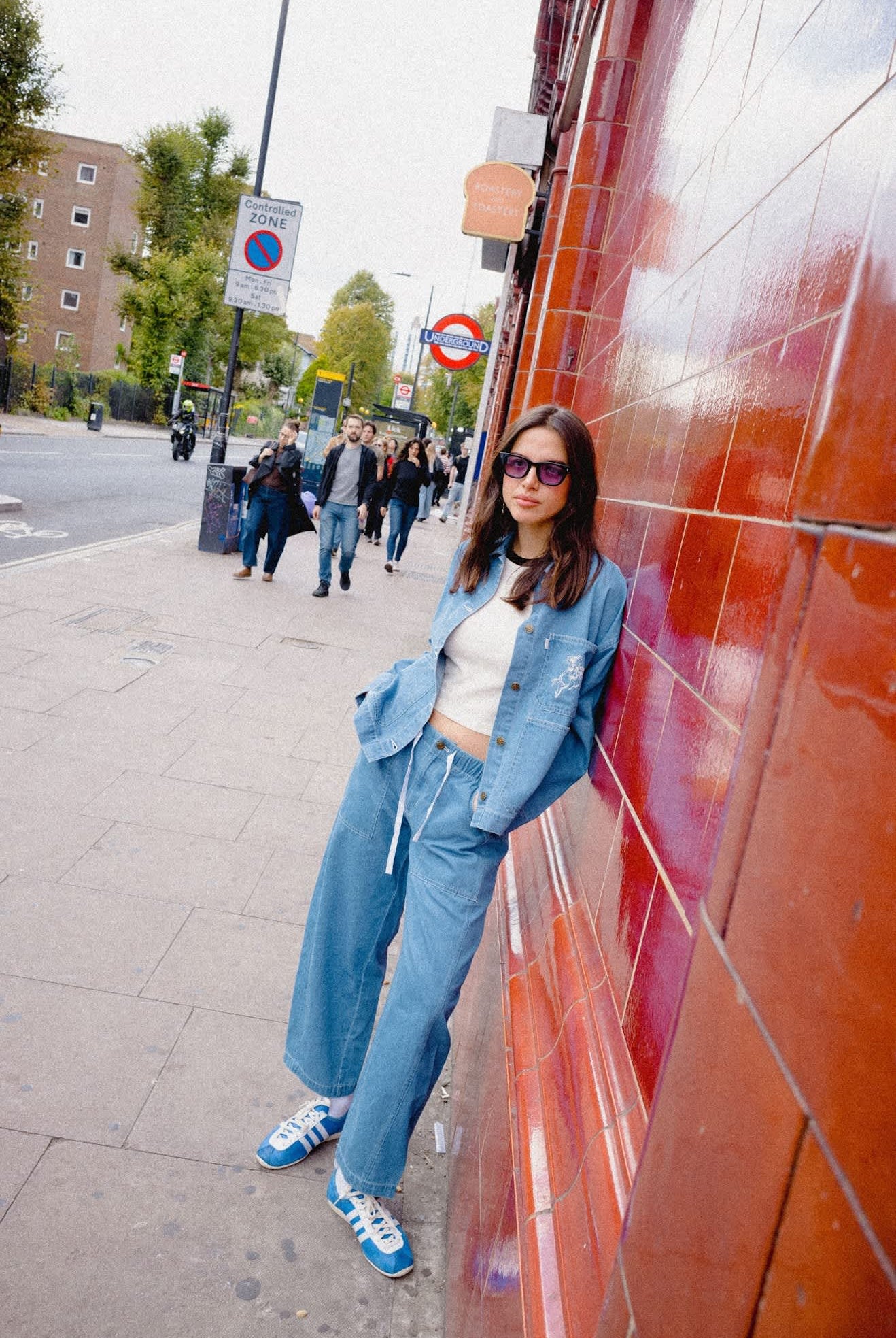 Women's Utility Everyday Barrel Pant in the color Light Stone Wash - Women's Lifestyle image