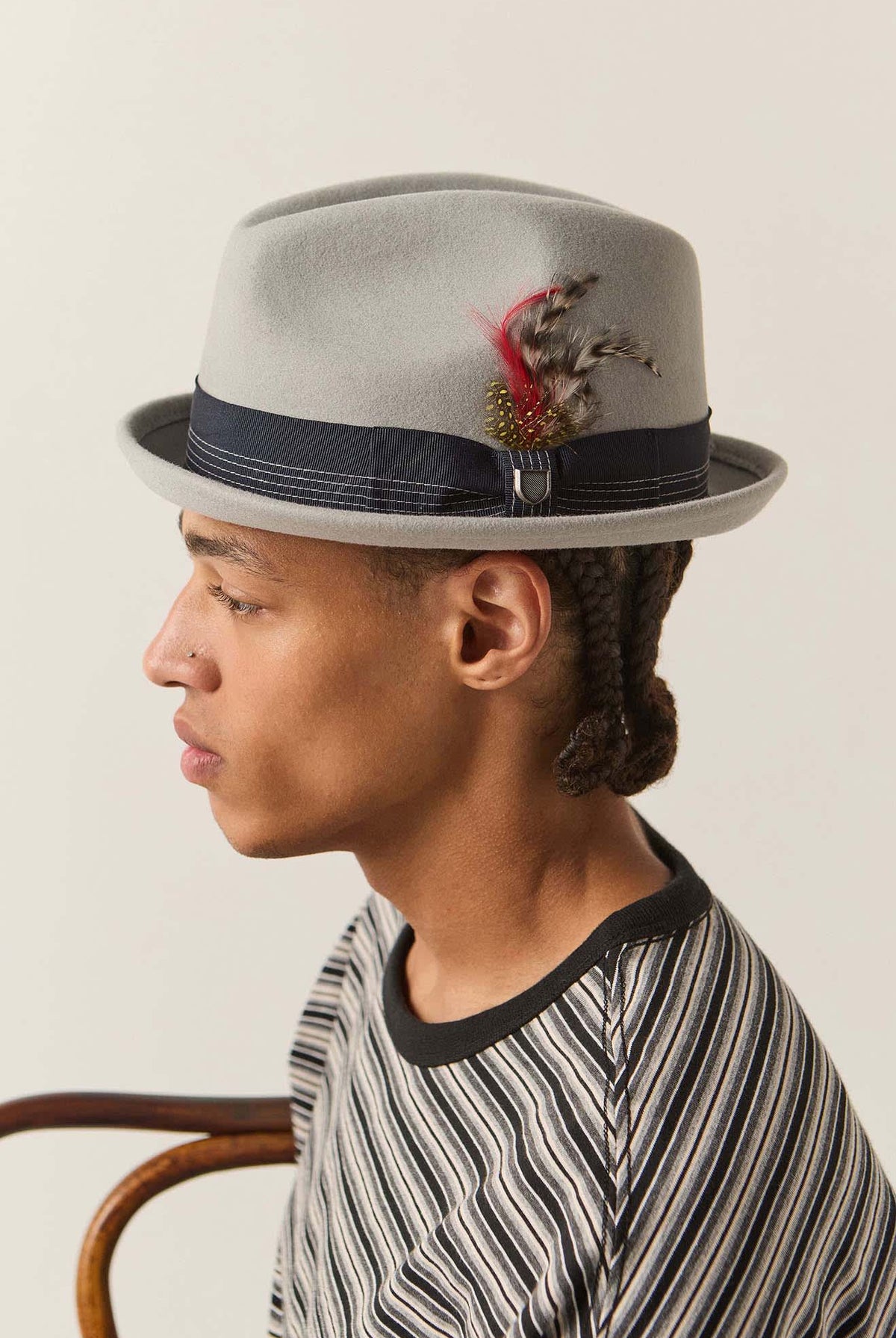 Unisex Gain Fedora in the color Light Grey/Midnight - Men's Back View