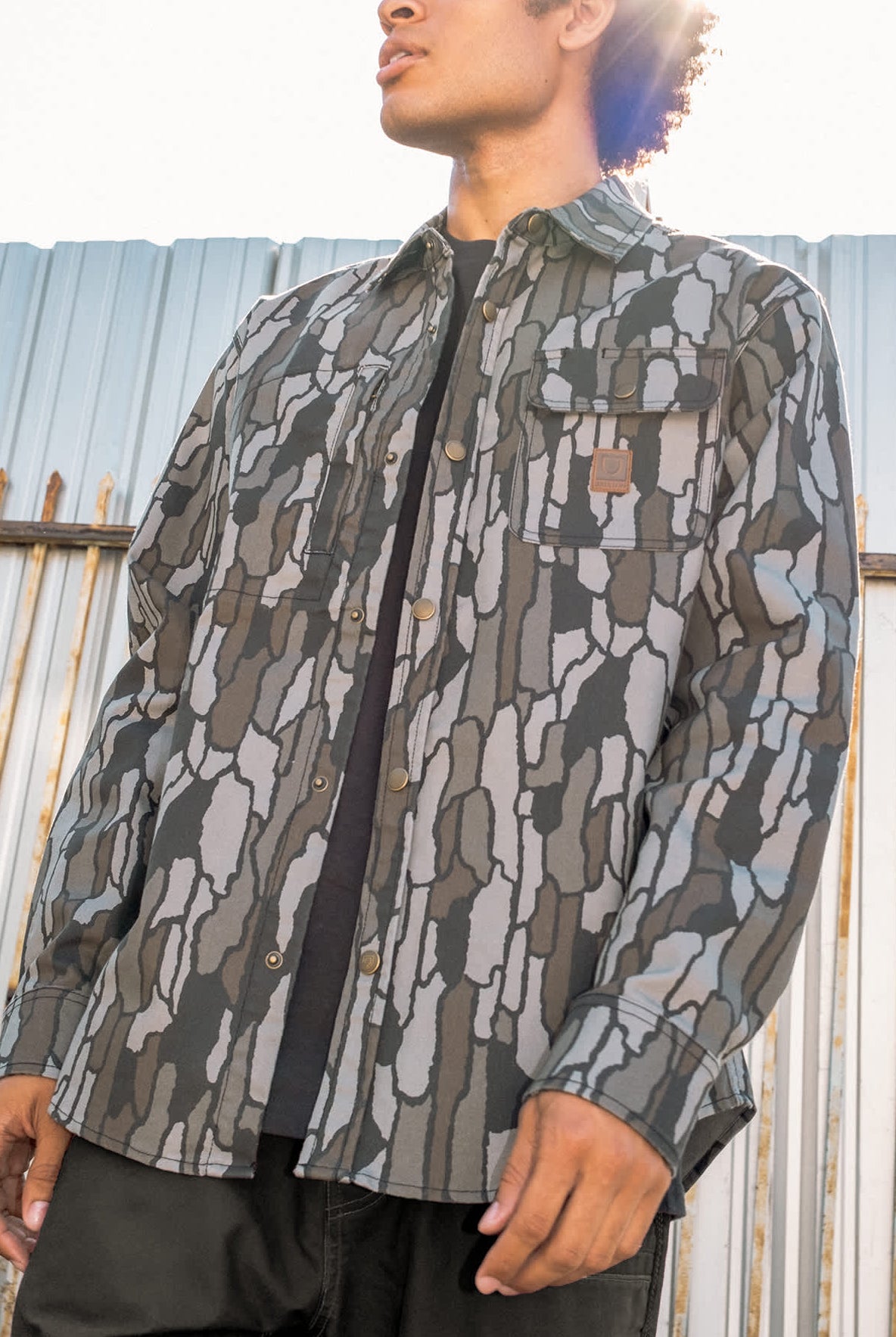 Men's Builders Stretch L/S Overshirt in the color Bark Camo - Men's Lifestyle image