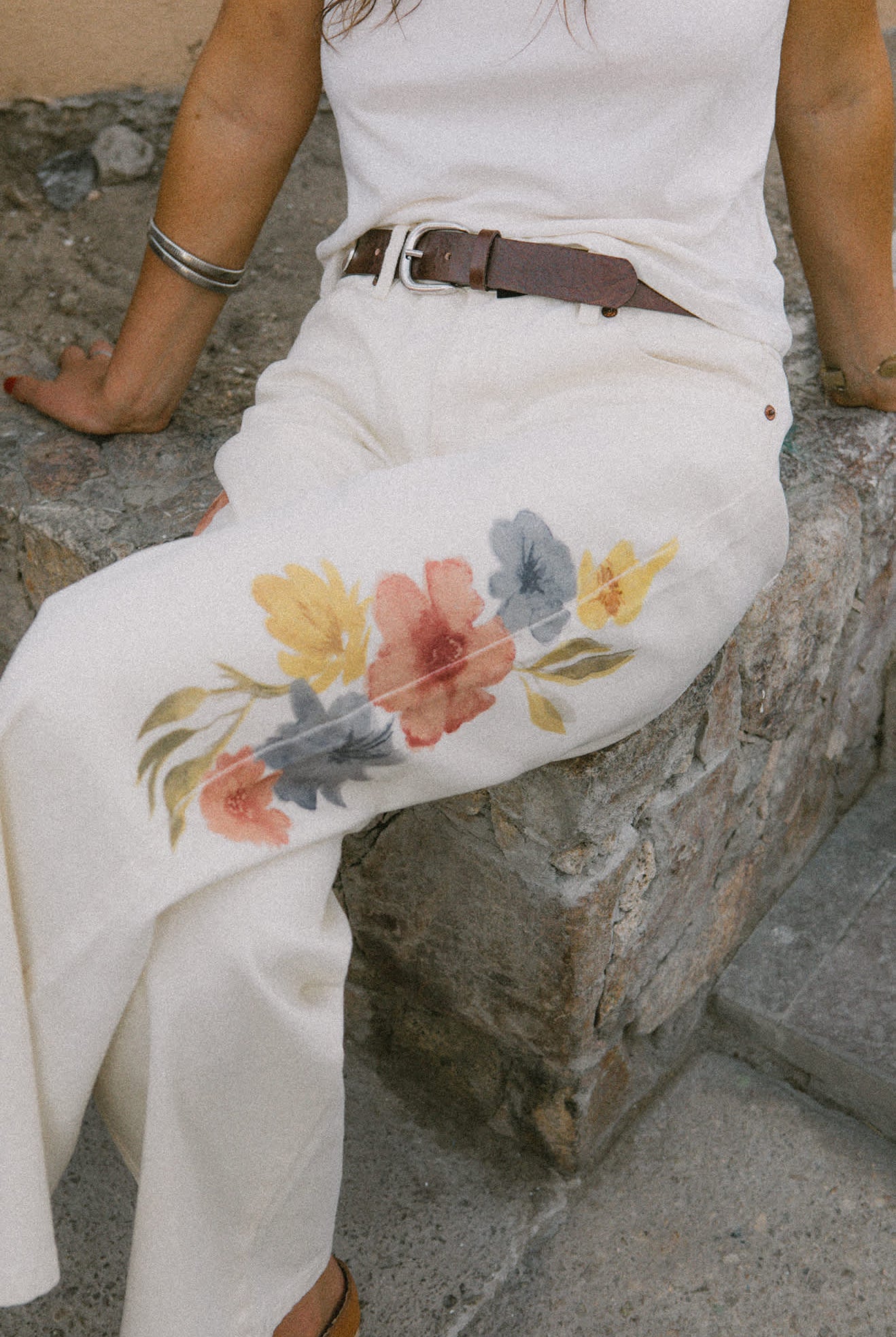 Women's The Chloe 5-Pocket Pant in the color Off White Floral Burst - Men's Lifestyle image