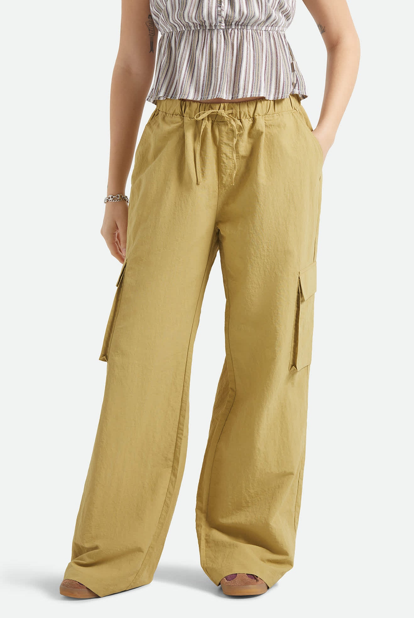 Women's The Jett Lightweight Cargo Wide Leg Pant in the color Olive Stone - Women's Front View