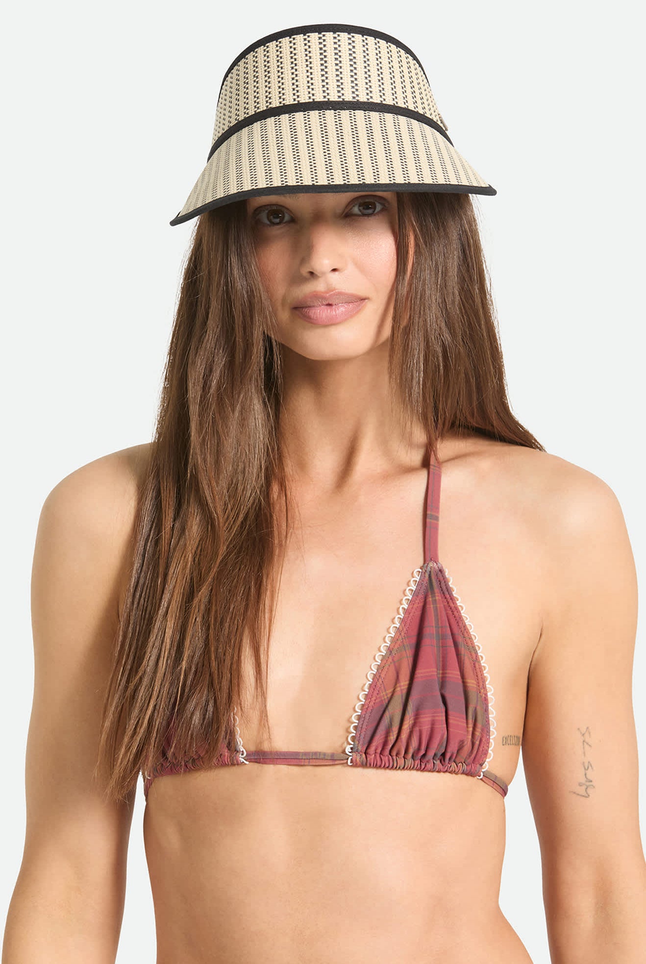 Women's Newport Straw Visor in the color Black/Natural - Women's Front View