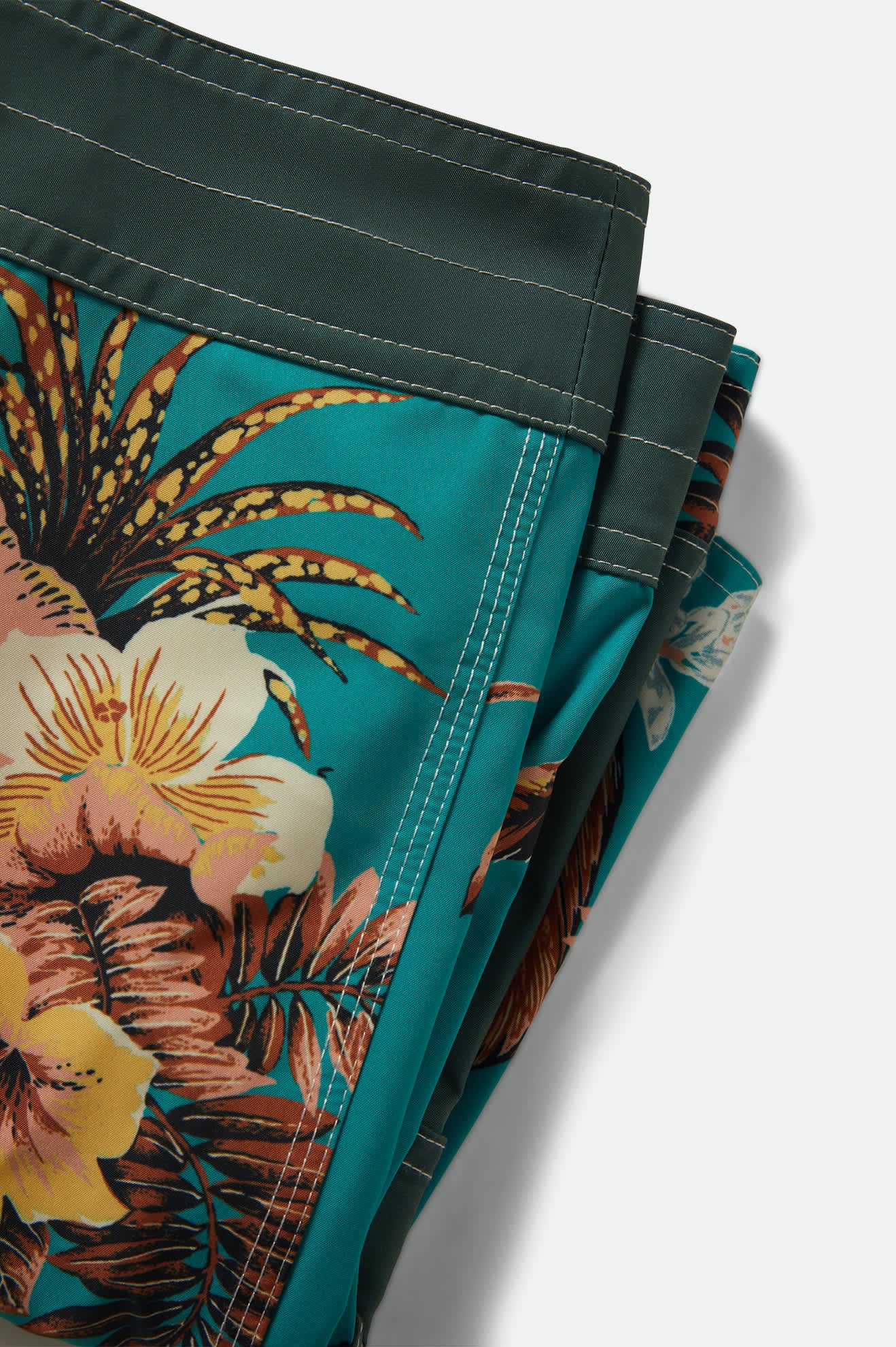 Men's Classic Trunk 17" in the color Primal Green/Floral - Additional Laydown image