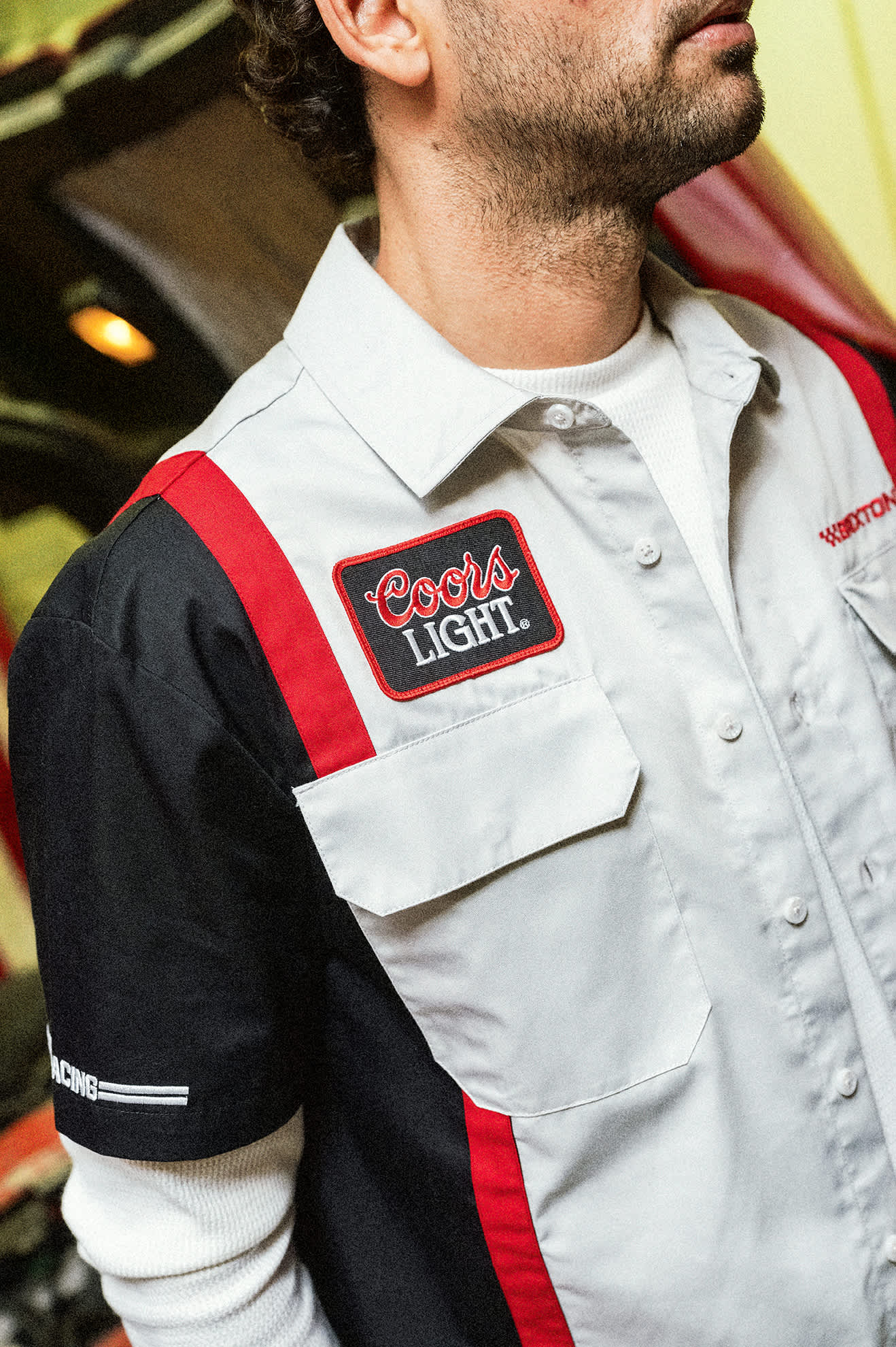 Men's Coors Light Shake Down S/S Shirt in the color Silver/Black - Men's Lifestyle image