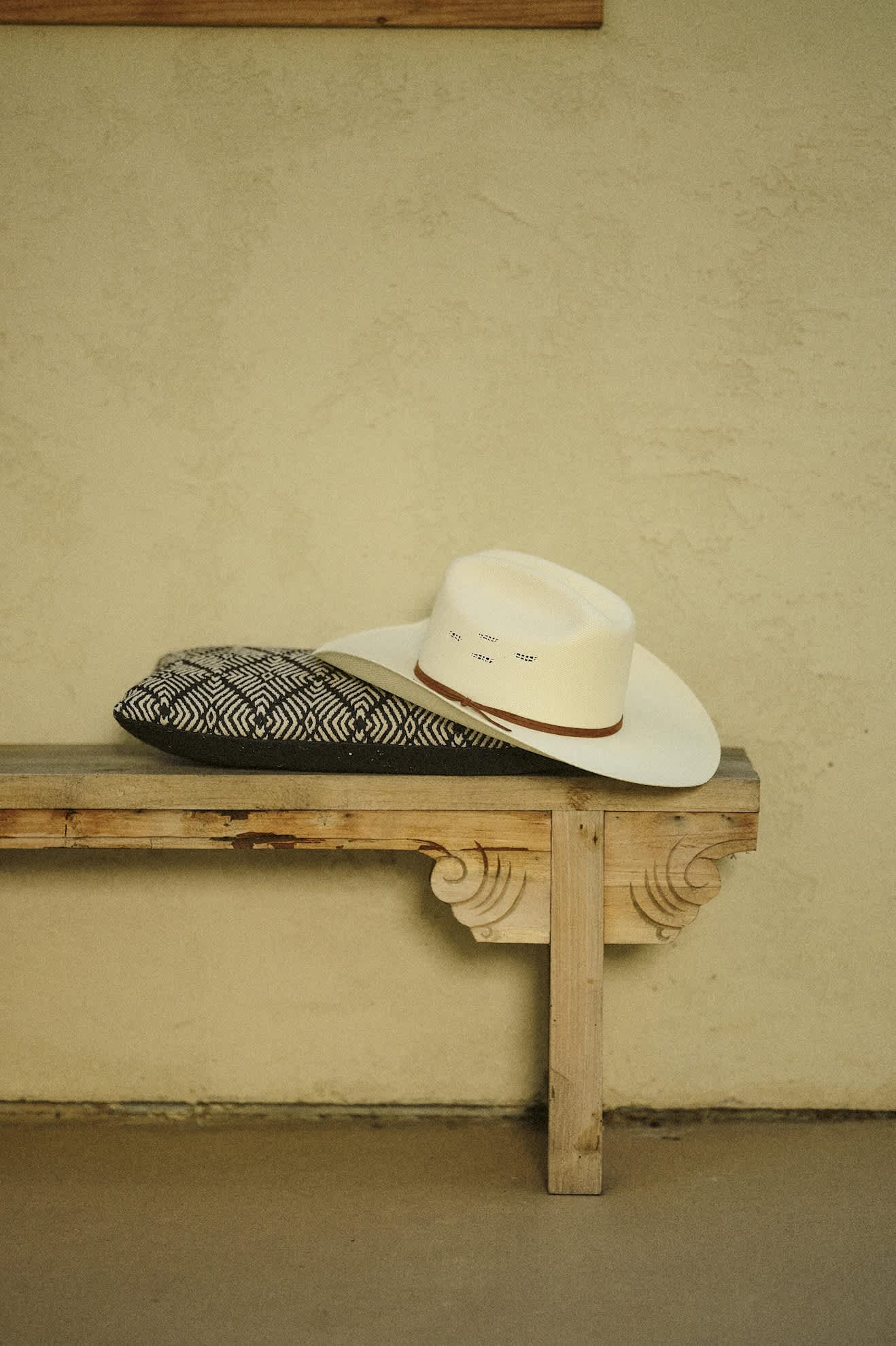 Unisex Laredo Straw Cowboy Hat in the color Bone - Additional Laydown image