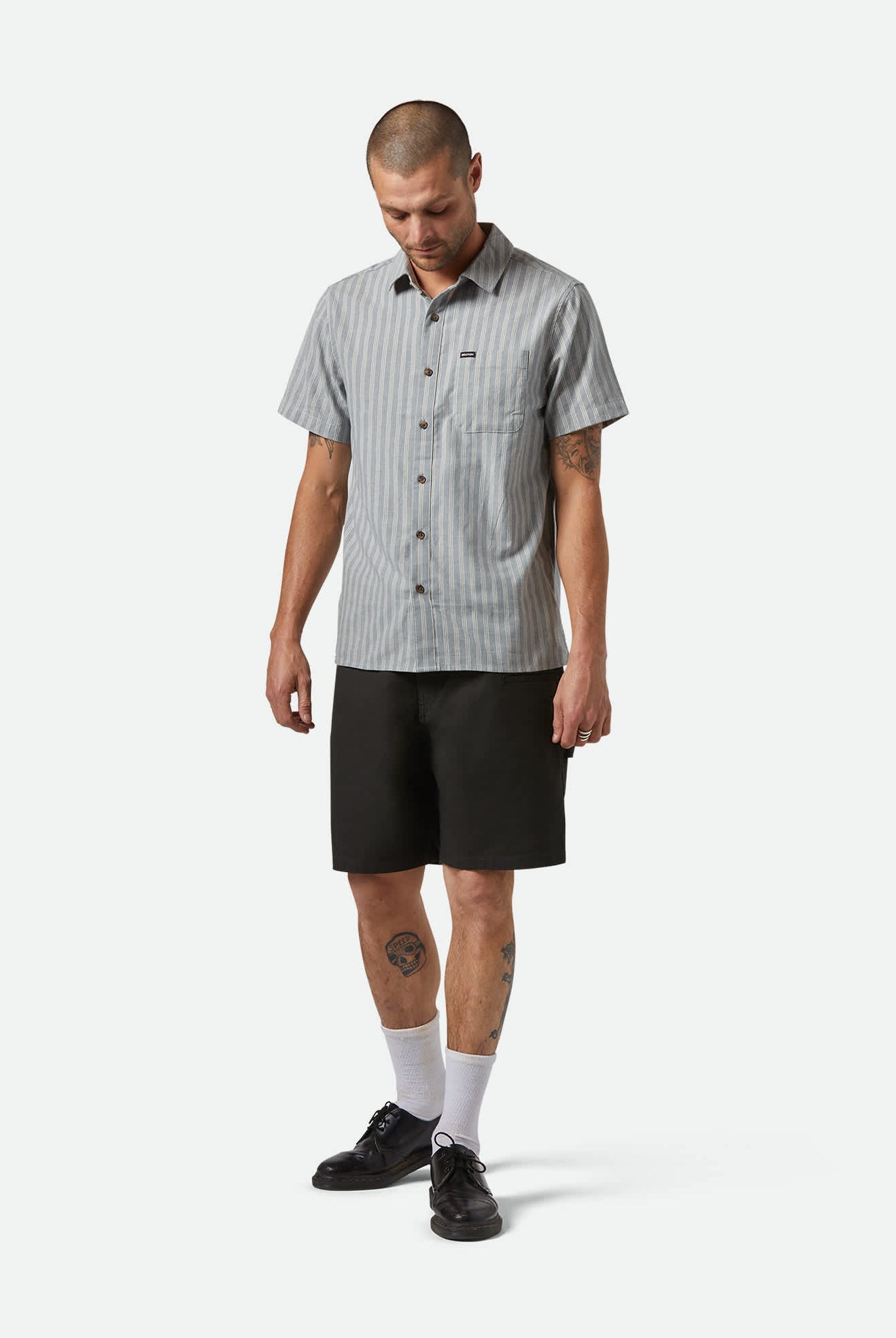 Men's Builders Carpenter Baggy Short in the color Washed Black - Additional Fit View