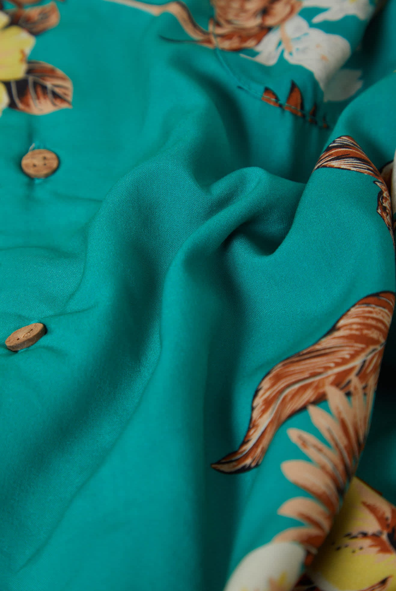 Men's Bunker Vacation Short Sleeve Camp Collar Shirt in the color Retro Green - Additional Laydown image