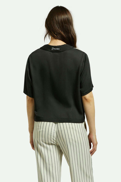 
       Women&#39;s Back Fit Image | Silky S/S Bowling Shirt - Washed Black/Whitecap
     