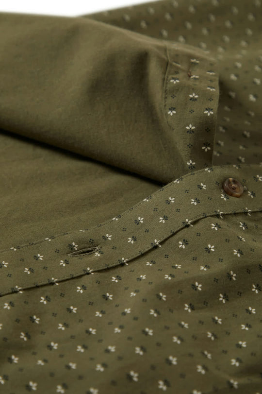 
       Men&#39;s Charter Print S/S Shirt in the color Ivy Green/Micro Floral - Additional Laydown image
     