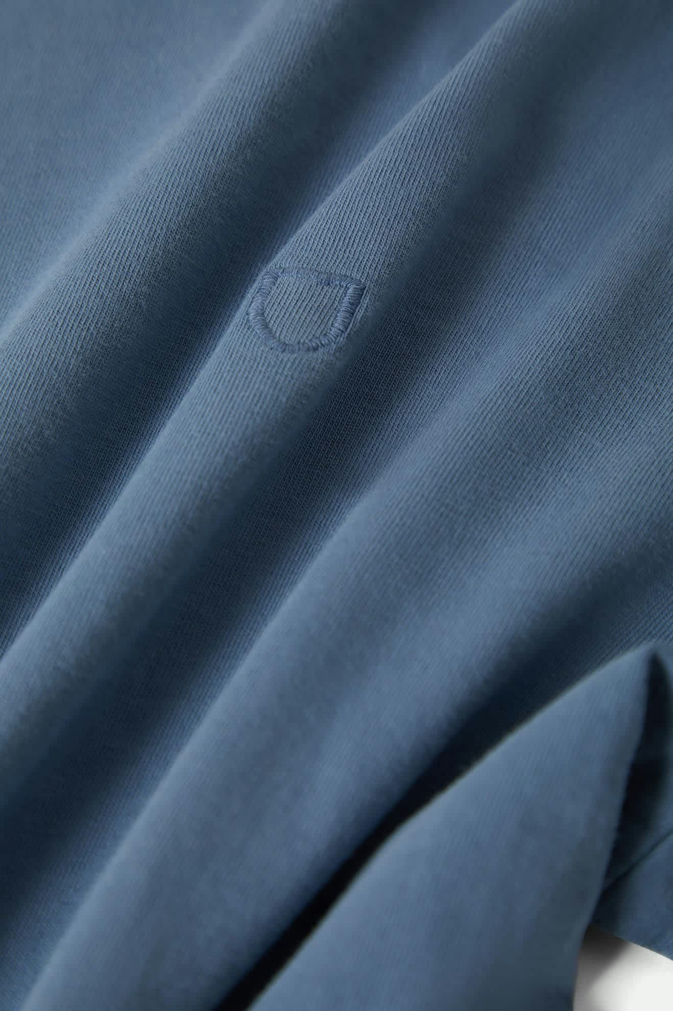 Men's Vintage Reserve S/S T-Shirt in the color Bering Sea Sol Wash - Additional Laydown image