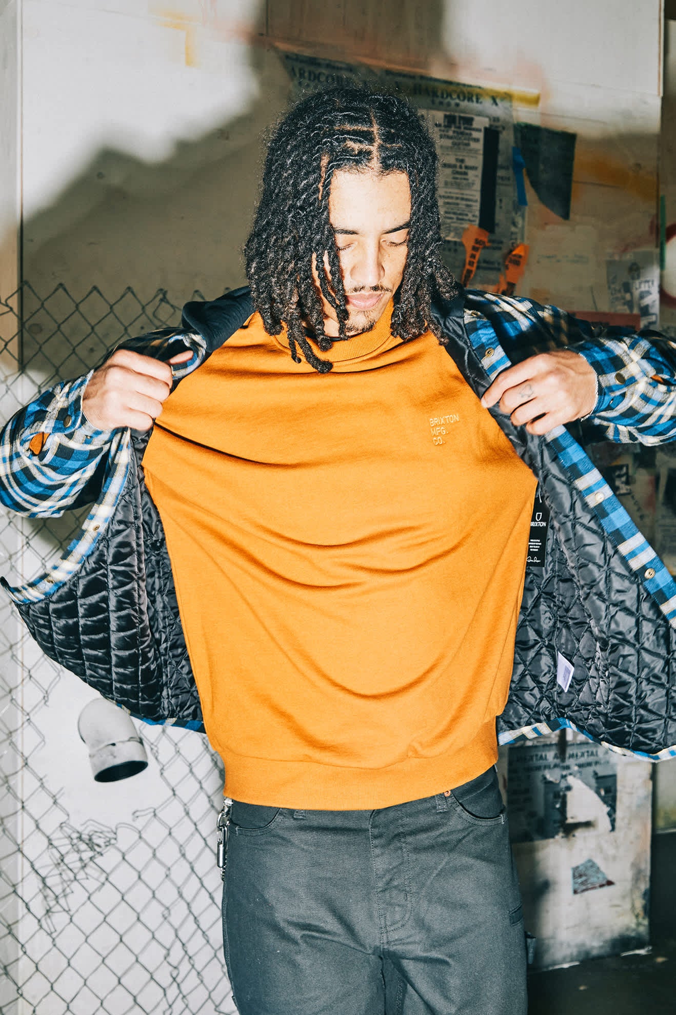 Men's Bowery Quilited Hooded Flannel in the color Navy/Cream - Men's Lifestyle image