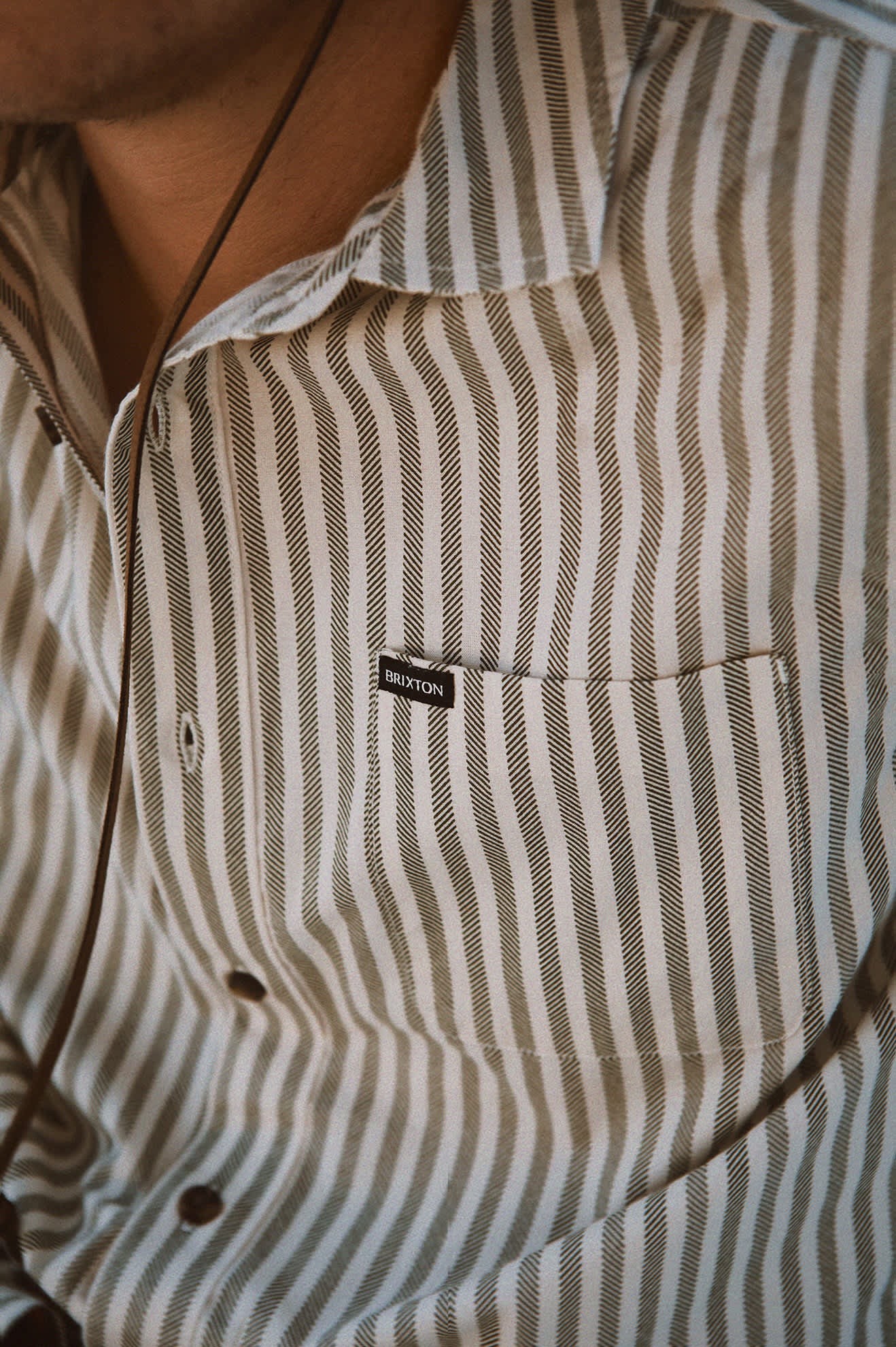 Men's Charter Print S/S Shirt in the color Whitecap/Ivy Green Stripe - Men's Lifestyle image