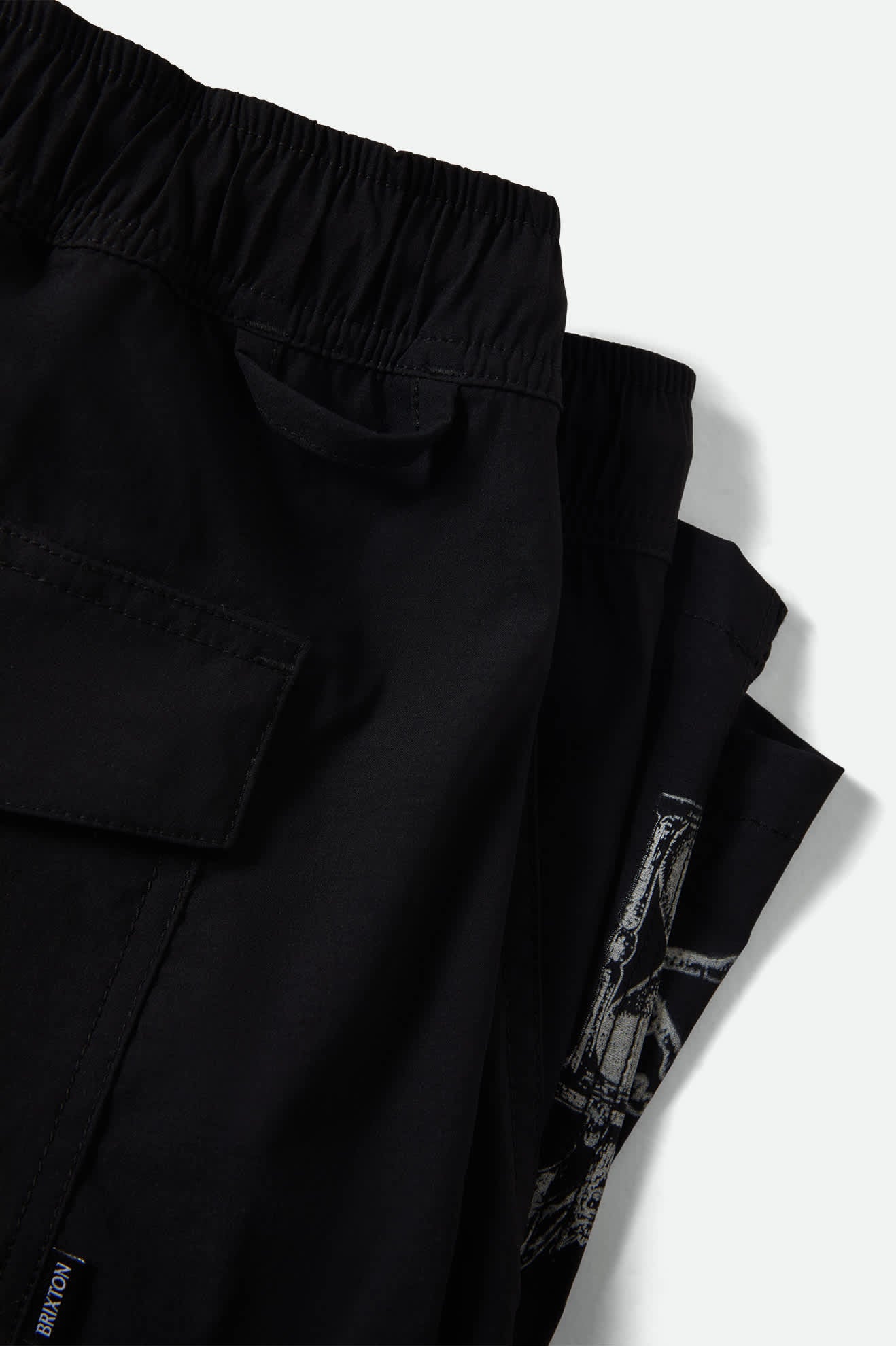 Men's Everyday Stretch Hybrid Short 7" in the color Black/White - Additional Laydown image