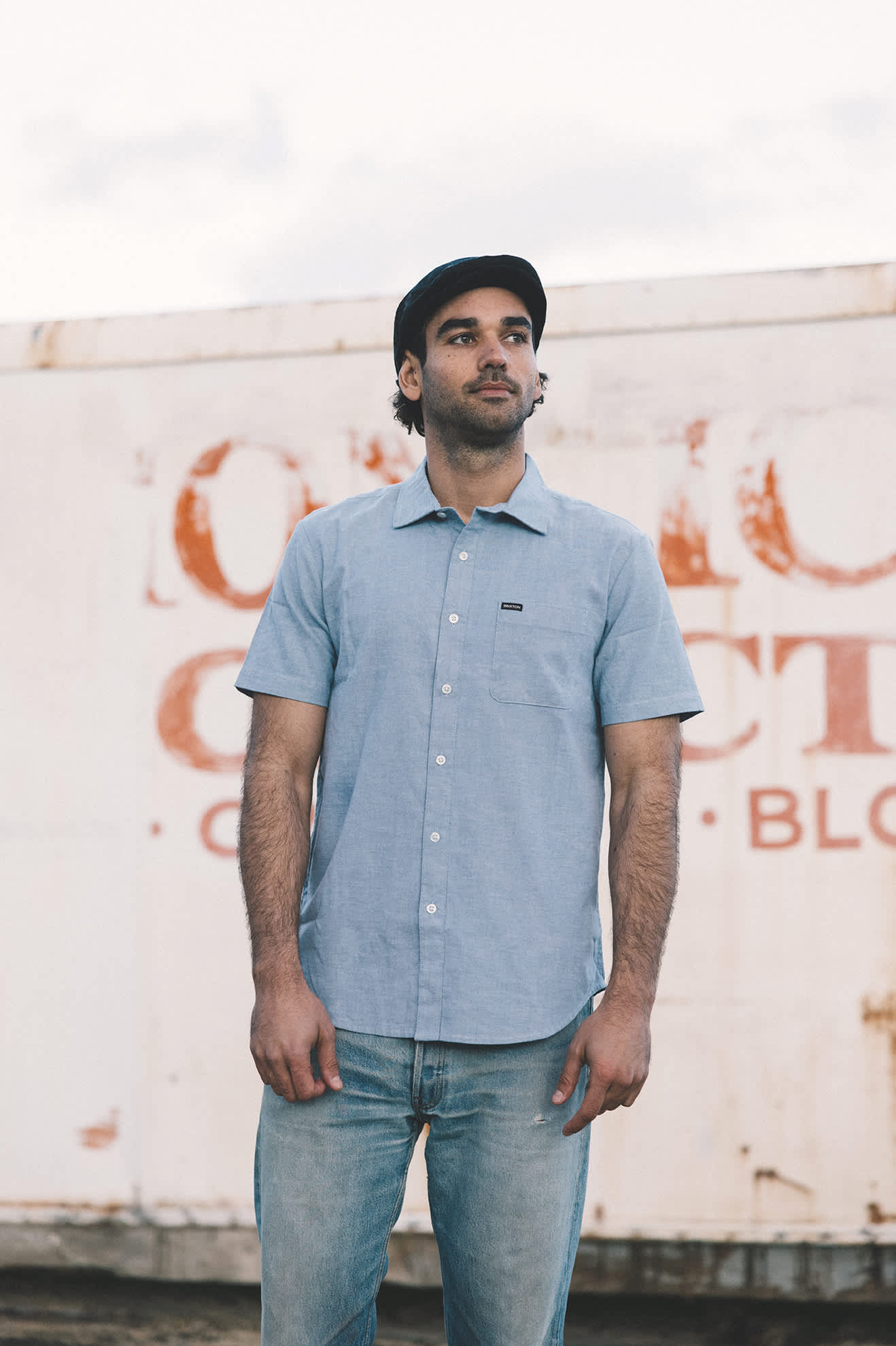Men's Charter Oxford S/S Shirt in the color Light Blue Chambray - Men's Front View
