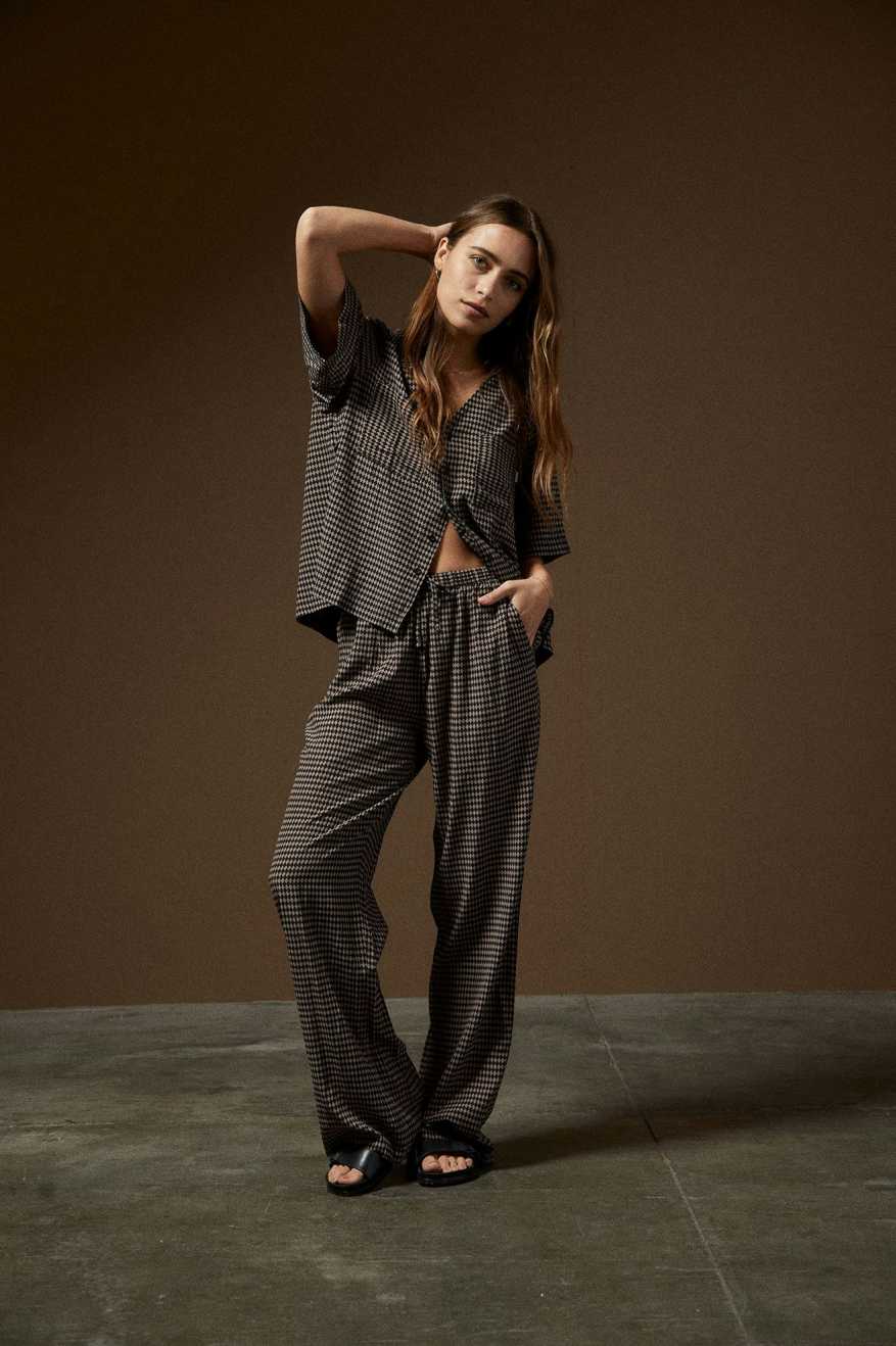 
       Brixton Hudson Lounge Pant - Washed Black/Cinder Grey Diamond Check
     