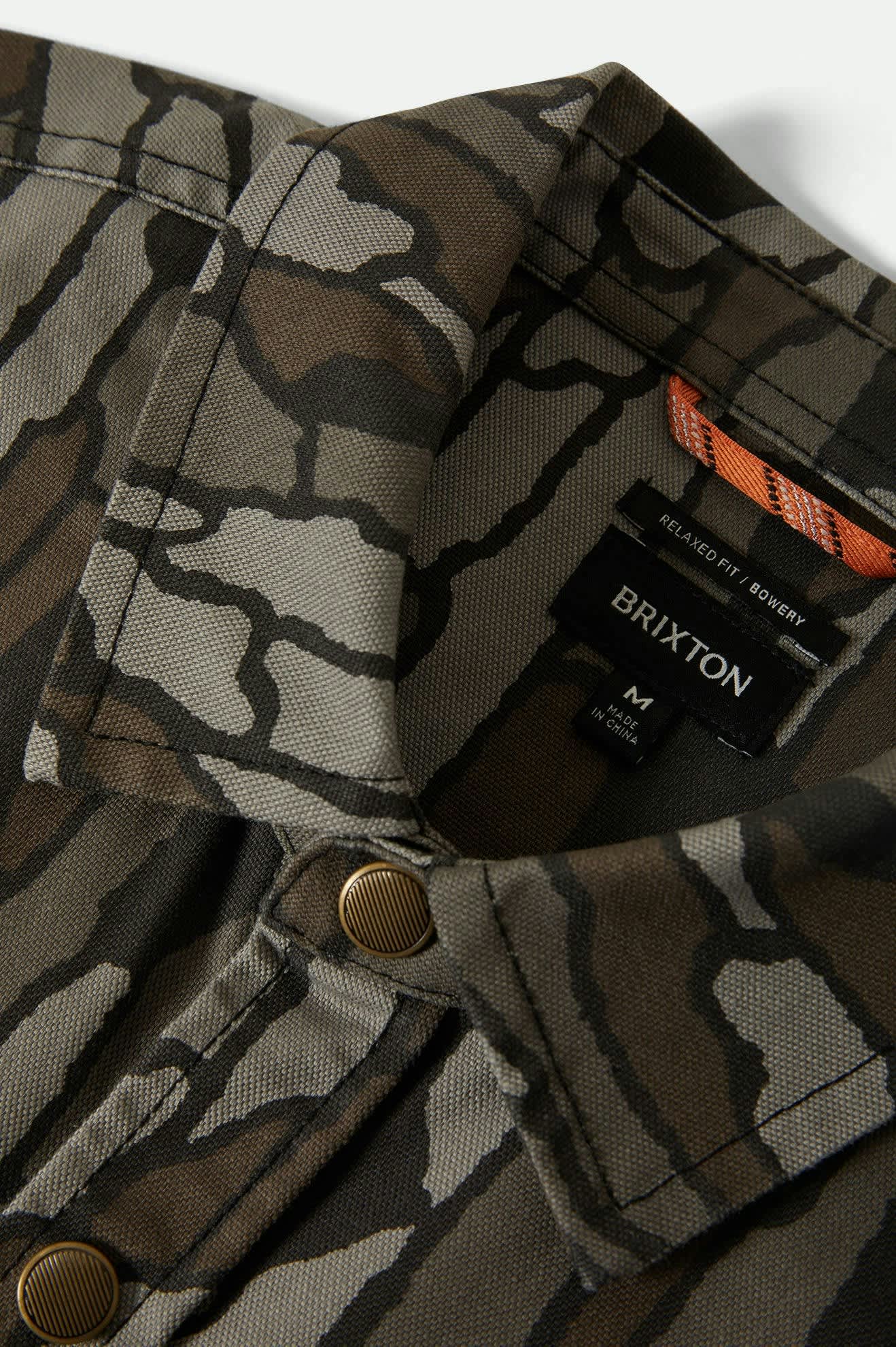 Men's Builders Stretch L/S Overshirt in the color Bark Camo - Additional Laydown image