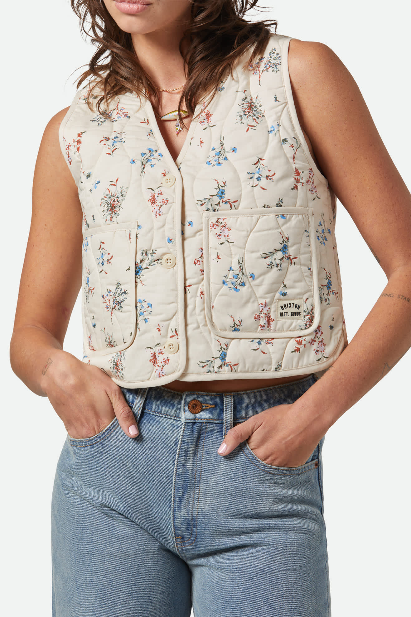 
       Women&#39;s Field Floral Quilted Vest in the color Whitecap/Hazelnut/Ditsy Floral - Women&#39;s Featured View
     