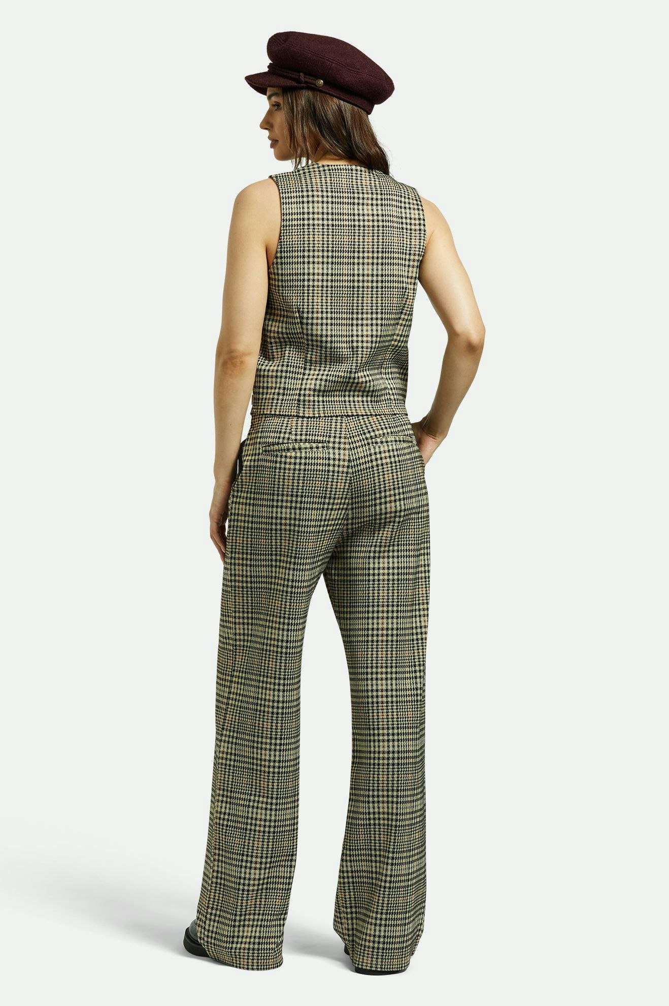 
       Women&#39;s Back Fit Image | Menswear Plaid Leisure Trouser Pant - Winter White/Black Plaid
     