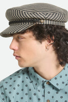 Unisex Fiddler Lightweight Fisherman Cap in the color Black/Natural Straw - Additional Fit image