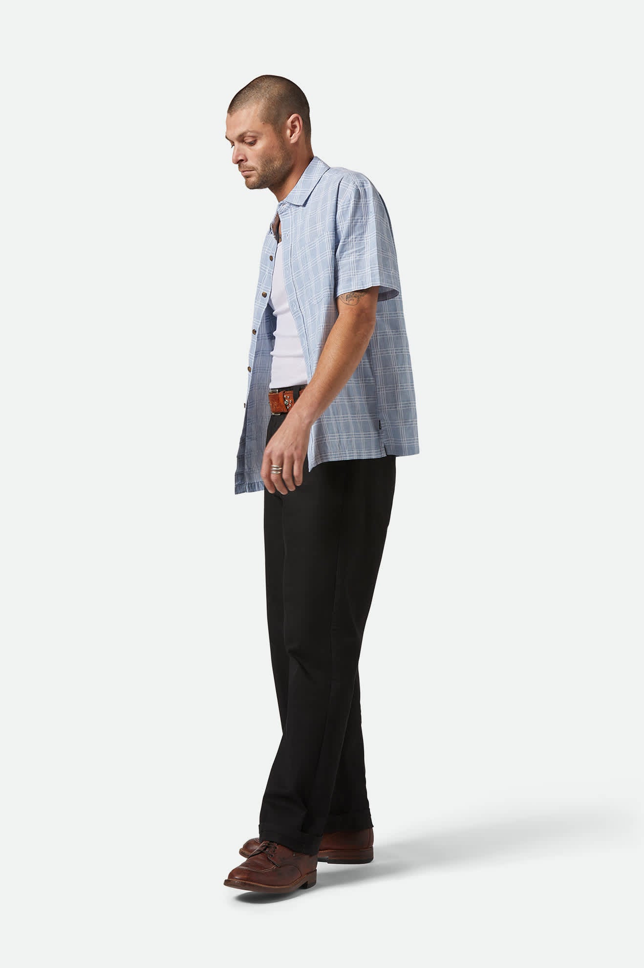 Men's CRU Oxford Plaid Relaxed S/S Shirt in the color Light Blue/White Plaid - Men's Side View