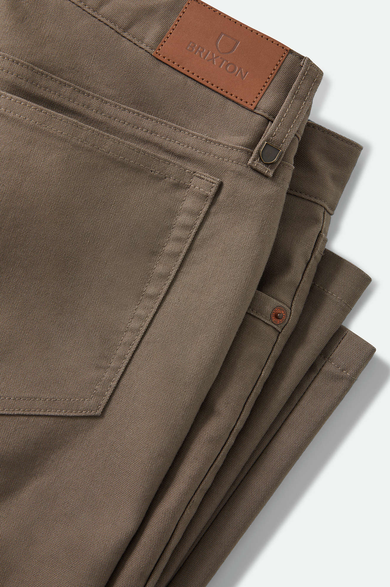 Men's Builders 5-Pocket Pant in the color Earth - Additional Laydown image