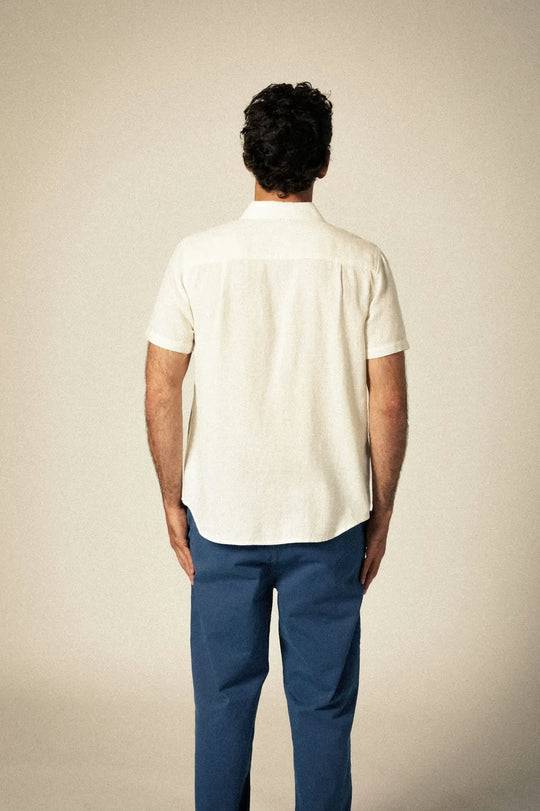 
       Men&#39;s Charter Organic Cotton Linen Blend S/S Shirt in the color Egret White - Additional Fit image
     