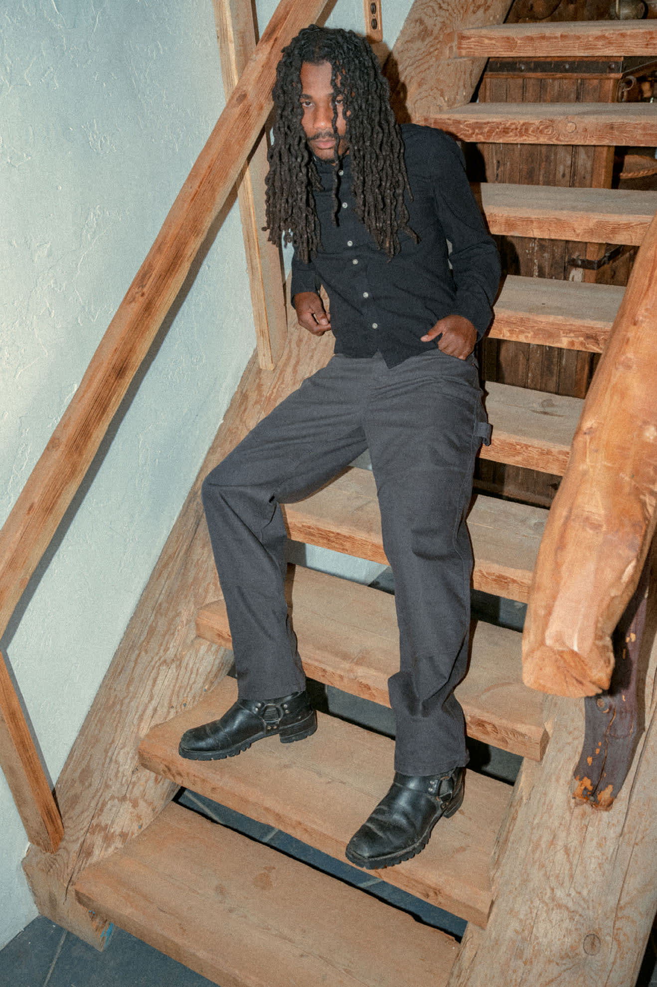 Men's Builders Carpenter Stretch Pant in the color Washed Black - Men's Lifestyle image