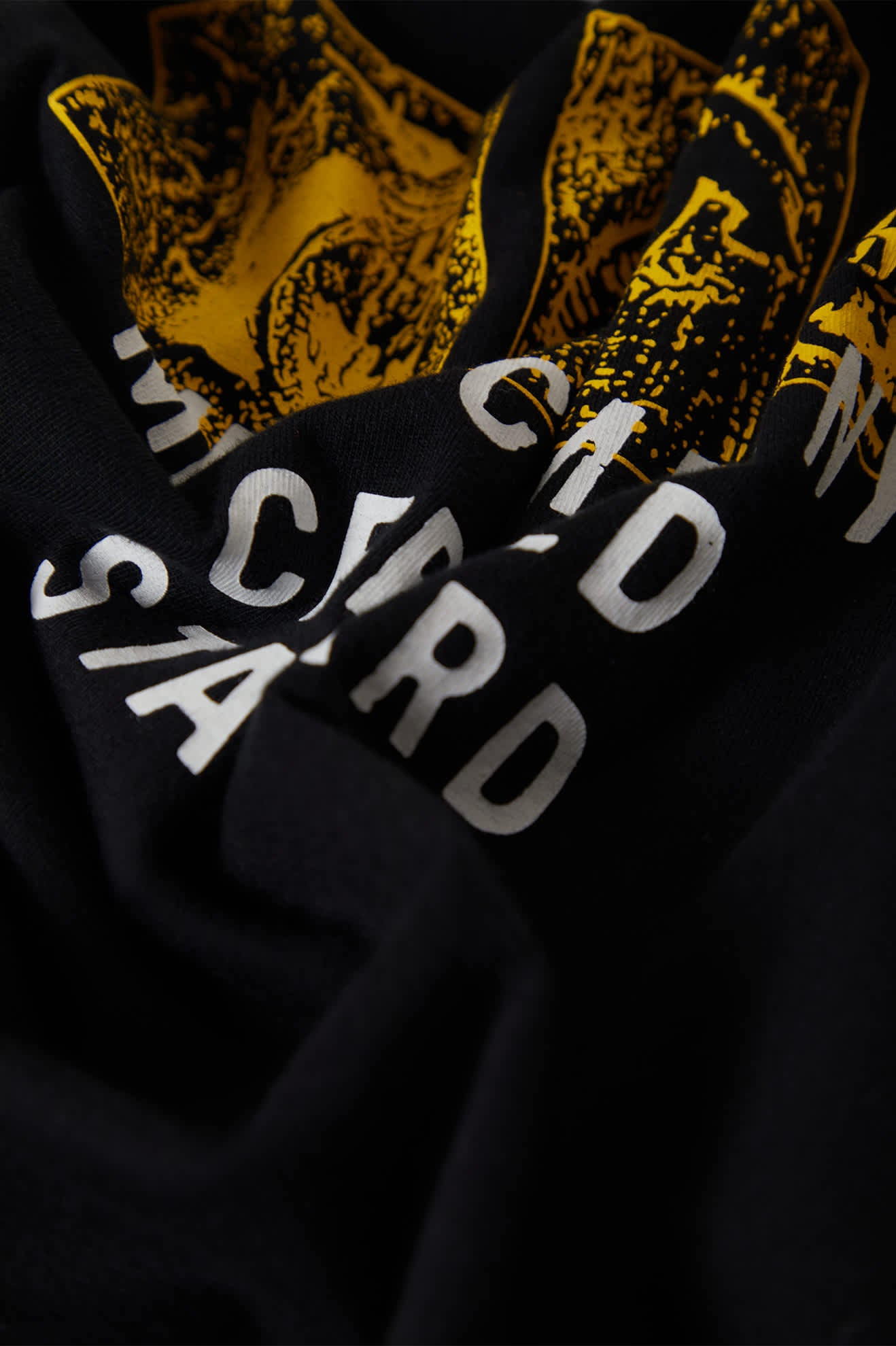 Men's Mollar Short Sleeve Cropped Shirt in the color Black - Additional Laydown image