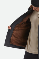 Men's Mast Jacket in the color Black - Additional Fit image