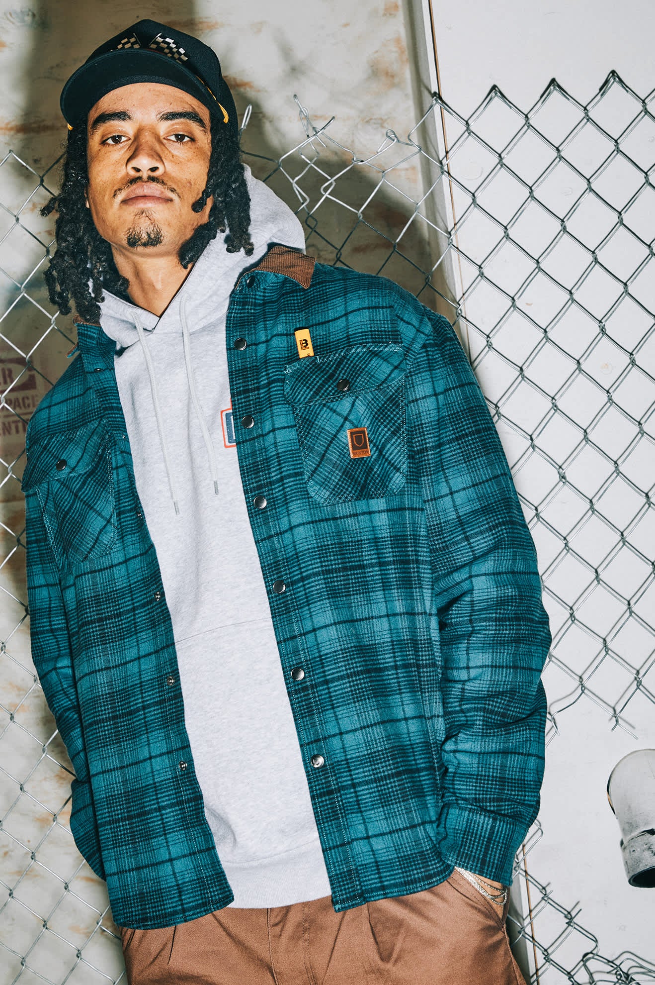 Men's Builders Bowery Stretch Water Resistant Flannel in the color Night Sage/Black - Men's Lifestyle image