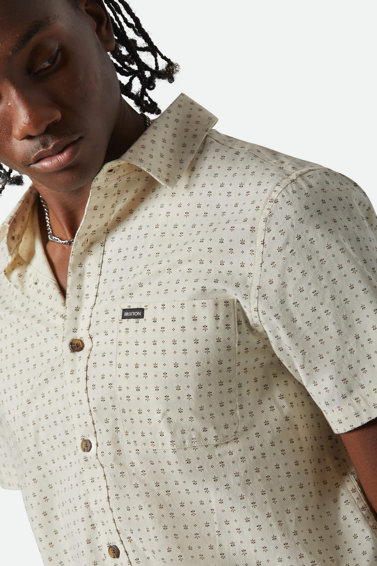 Men's Charter Print S/S Shirt in the color Off White/Micro Floral - Additional Fit View