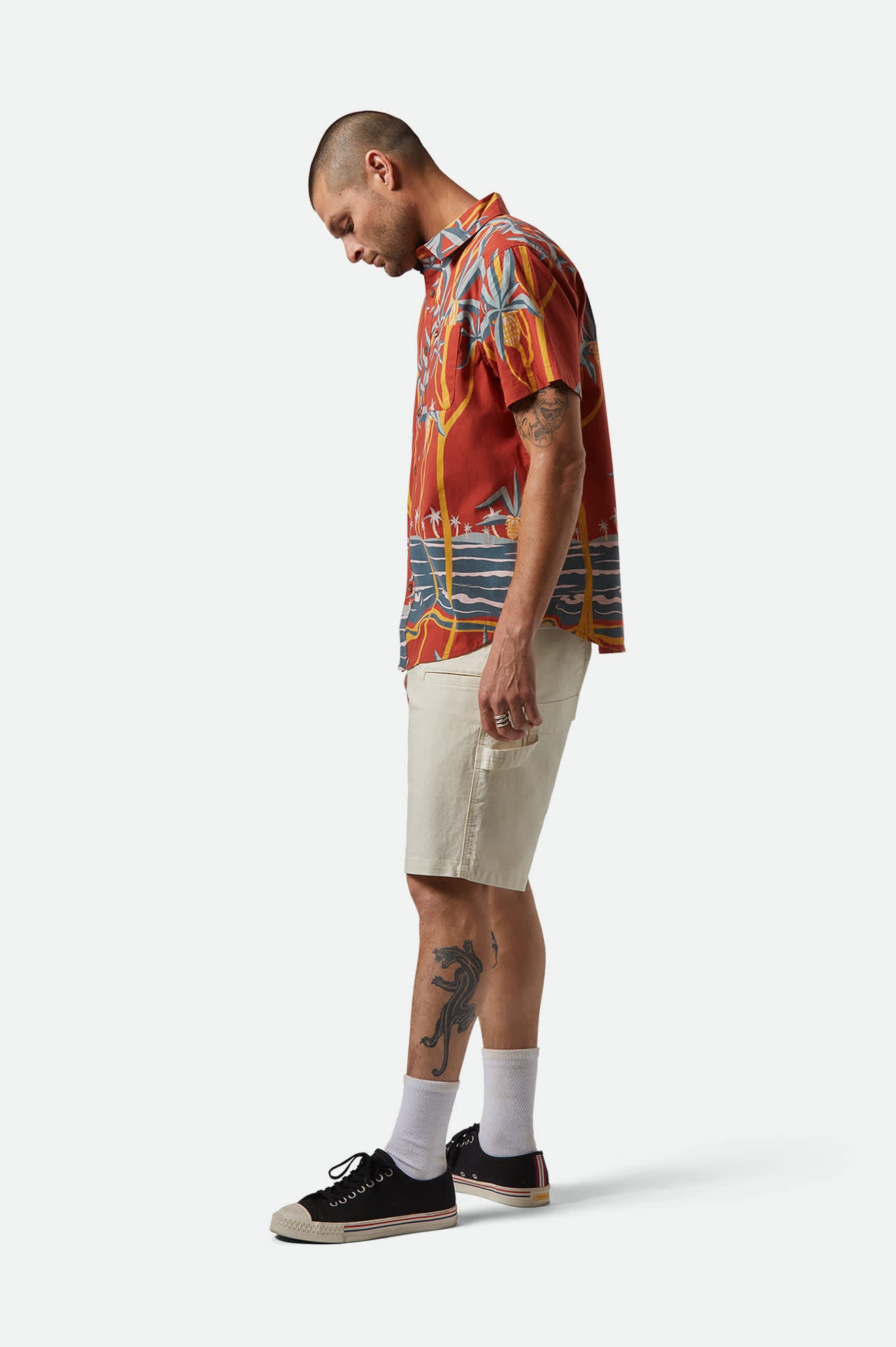 Men's Charter Print S/S Shirt in the color Dark Red Scenic Trip - Men's Side View