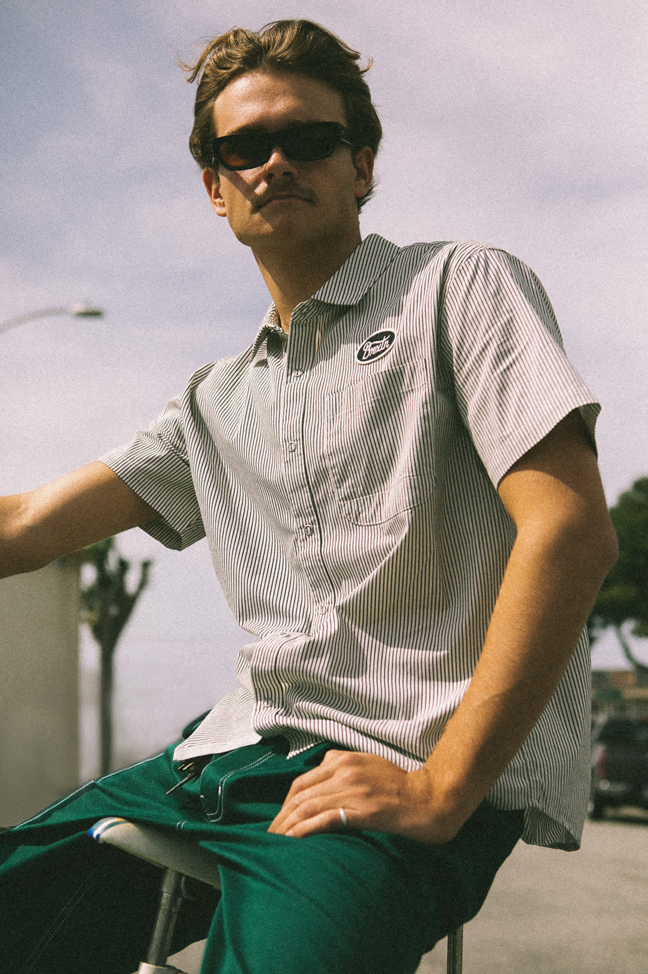Men's Builders Auto S/S Shirt in the color Black/Off White Stripe - Men's Lifestyle image